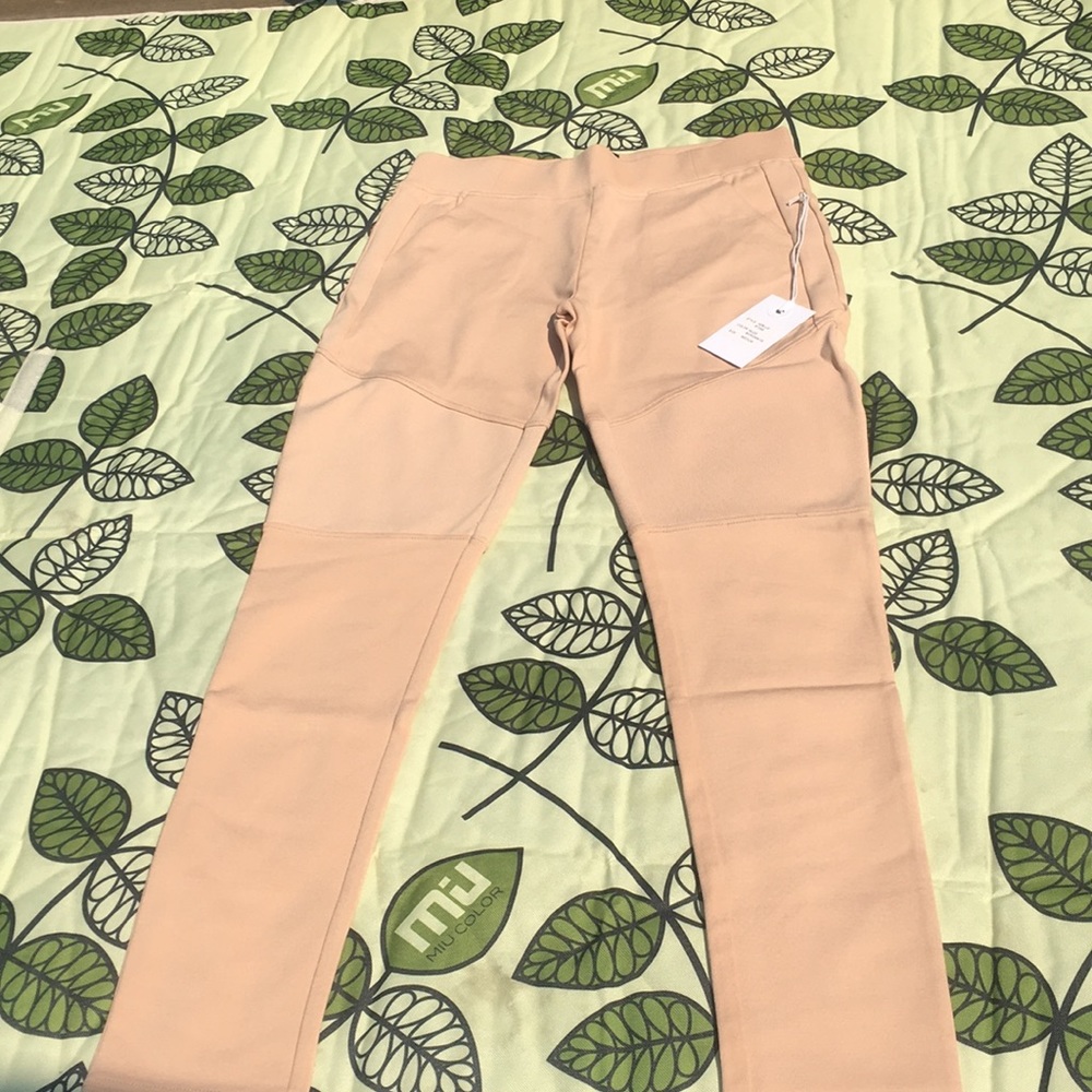 Lime And Vine nude morganite joggers, size medium.